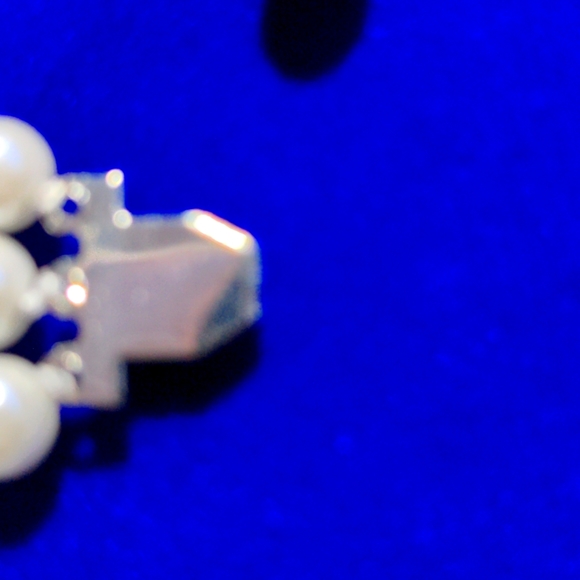 Wedding party set White South Sea Perl 3 rows necklace 17-19 in earrings. - Picture 6 of 8